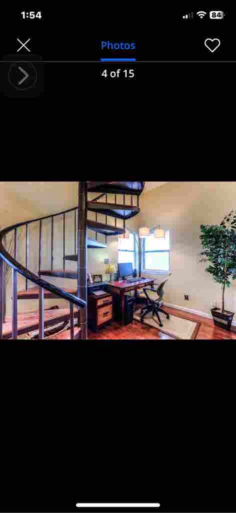 Large private room Centennial!Auror