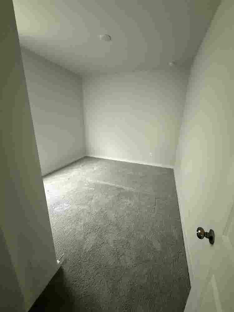 Fully Furnished Room for Rent