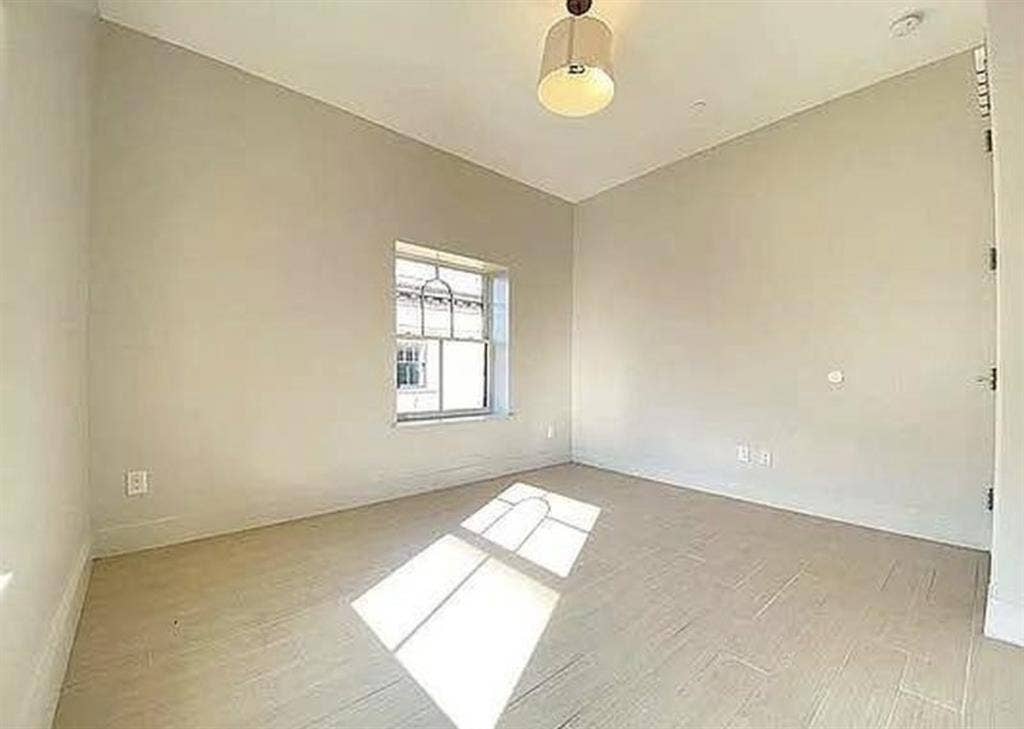 Female roommate wanted - IMMEDIATE