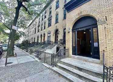 Female roommate wanted - IMMEDIATE