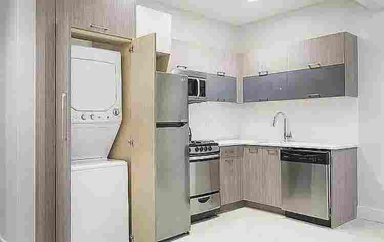 Female roommate wanted - IMMEDIATE