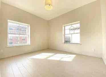 Female roommate wanted - IMMEDIATE