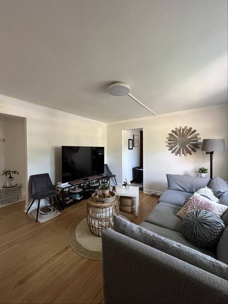 Private room for rent
(female only)