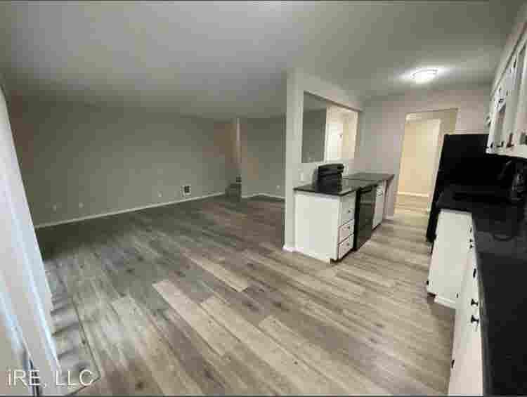 .5 bath apartment!