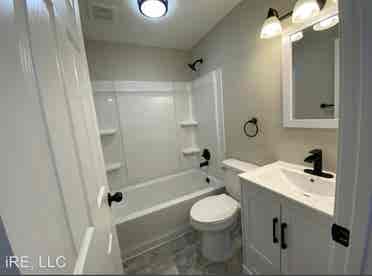 .5 bath apartment!