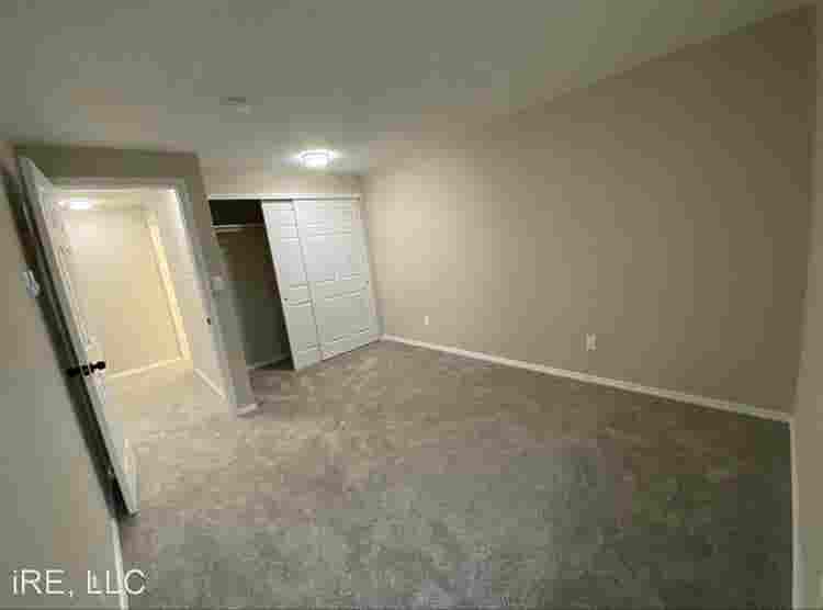 .5 bath apartment!