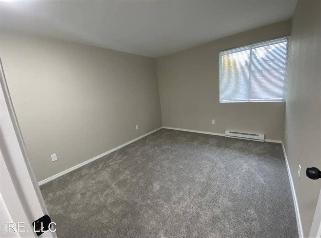 .5 bath apartment!