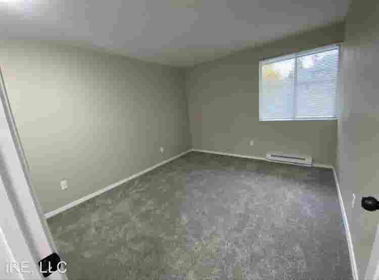 .5 bath apartment!