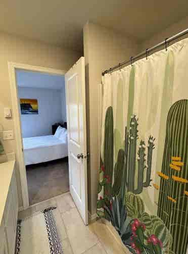 Large furnished room in townhouse