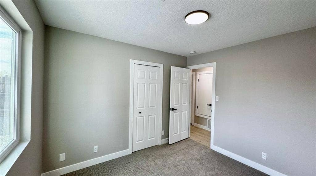 Room for Rent-$
