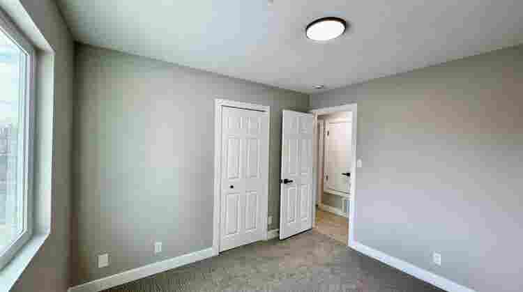 Room for Rent-$
