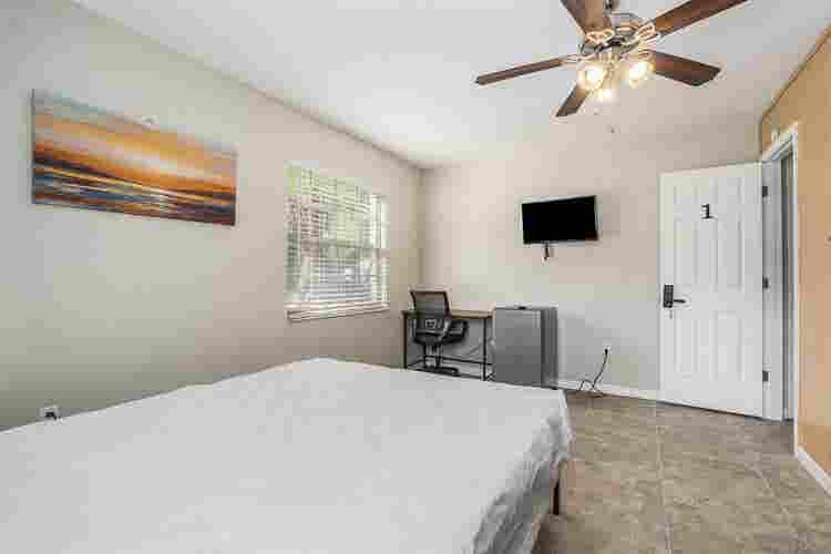 Furnished, large private rooms
