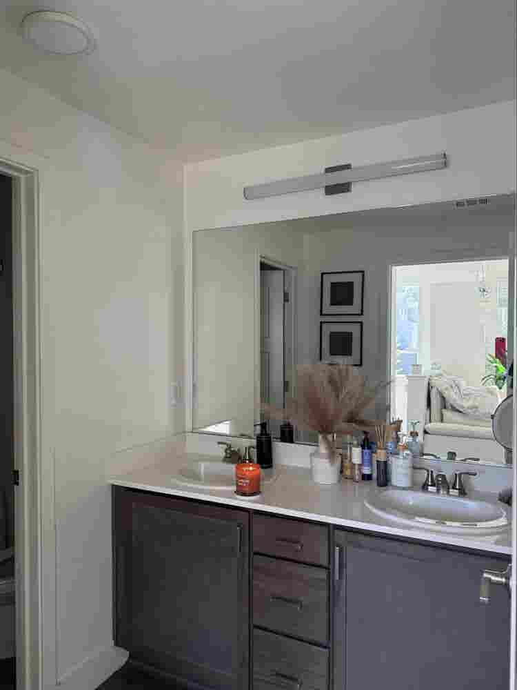 1 room available September 1st