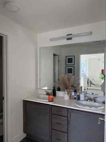 1 room available September 1st