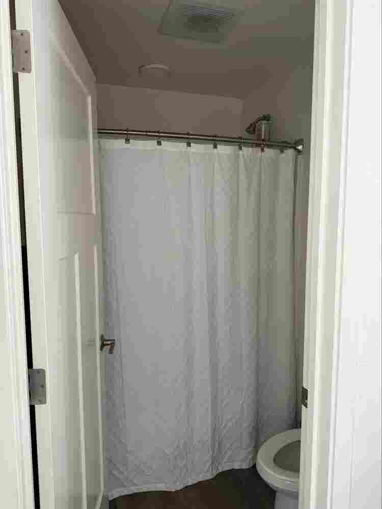 1 room available September 1st