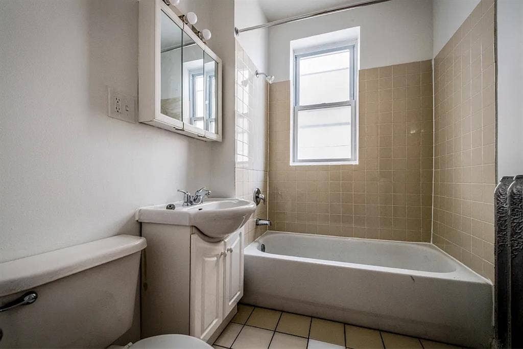 bath Apartment for rent