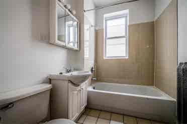 bath Apartment for rent