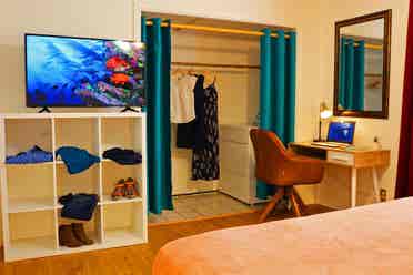 2-bed, fully furnished apartments!