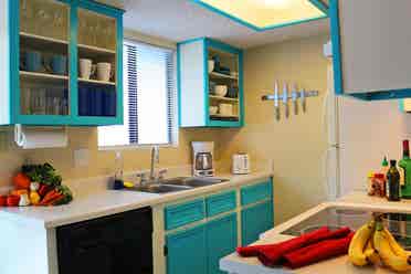 2-bed, fully furnished apartments!