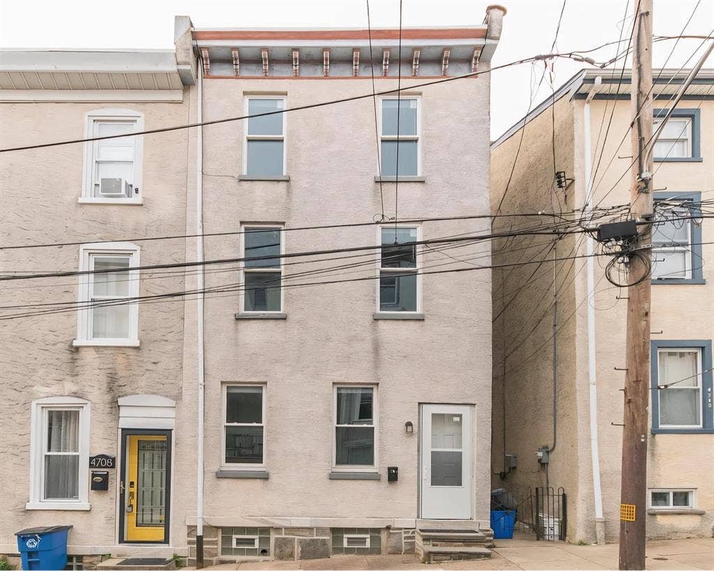 PRIVATE ROOM IN FURNISHED HOUSE