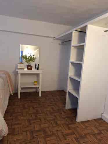 Se renta miniestudio con baño 1 per