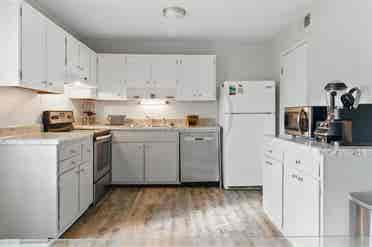 Seeking roommate in Chapel Hill