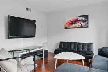 Seeking roommate in Chapel Hill