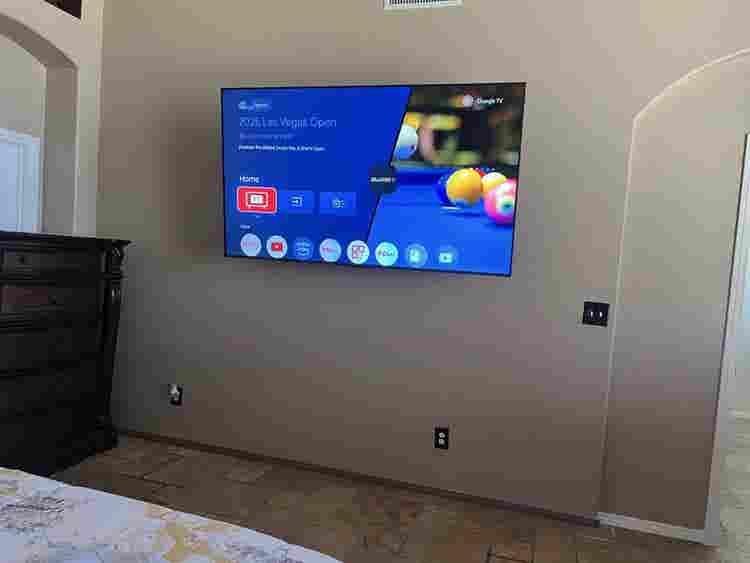Furnished room