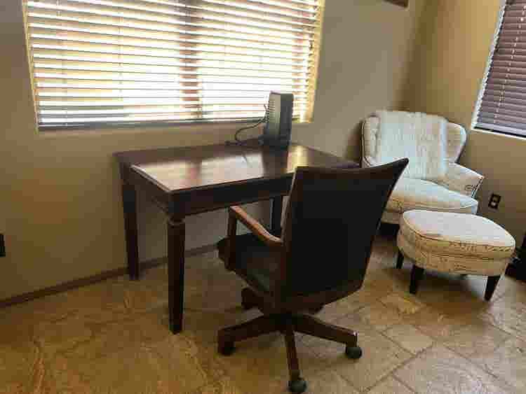 Furnished room