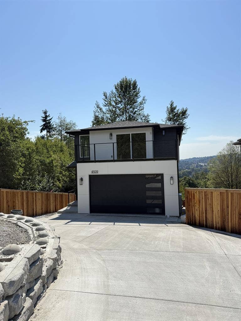 Luxury Oasis New Construction