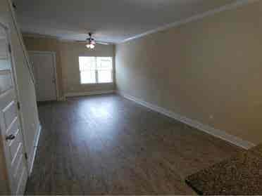 Need Roommate for Oct 1st!
