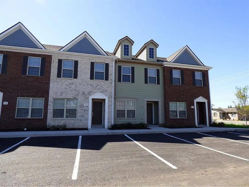 Need Roommate for Oct 1st!