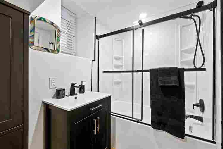 CHAMBRE À LOUER EN COLOCATION