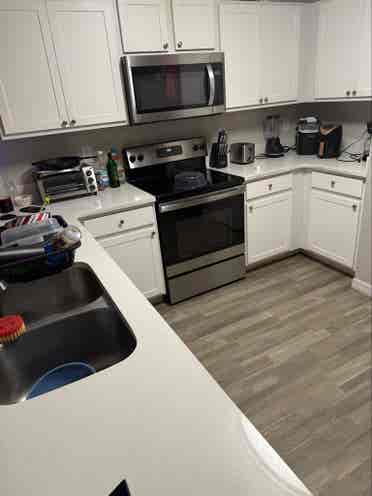 2 rooms available