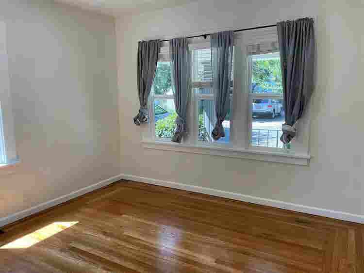 Large room for rent
