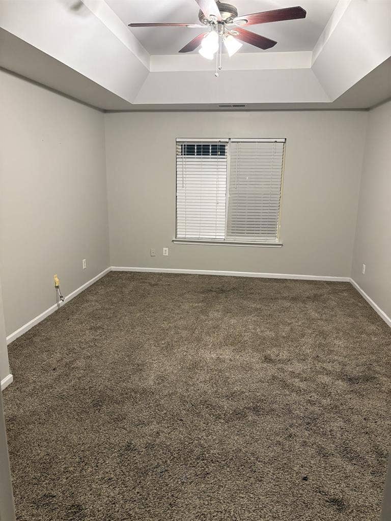 Master bedroom/Private Bathroom