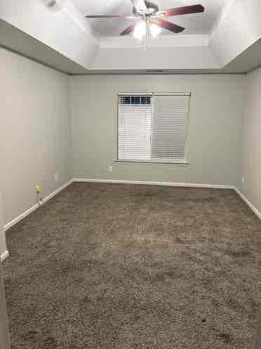 Master bedroom/Private Bathroom