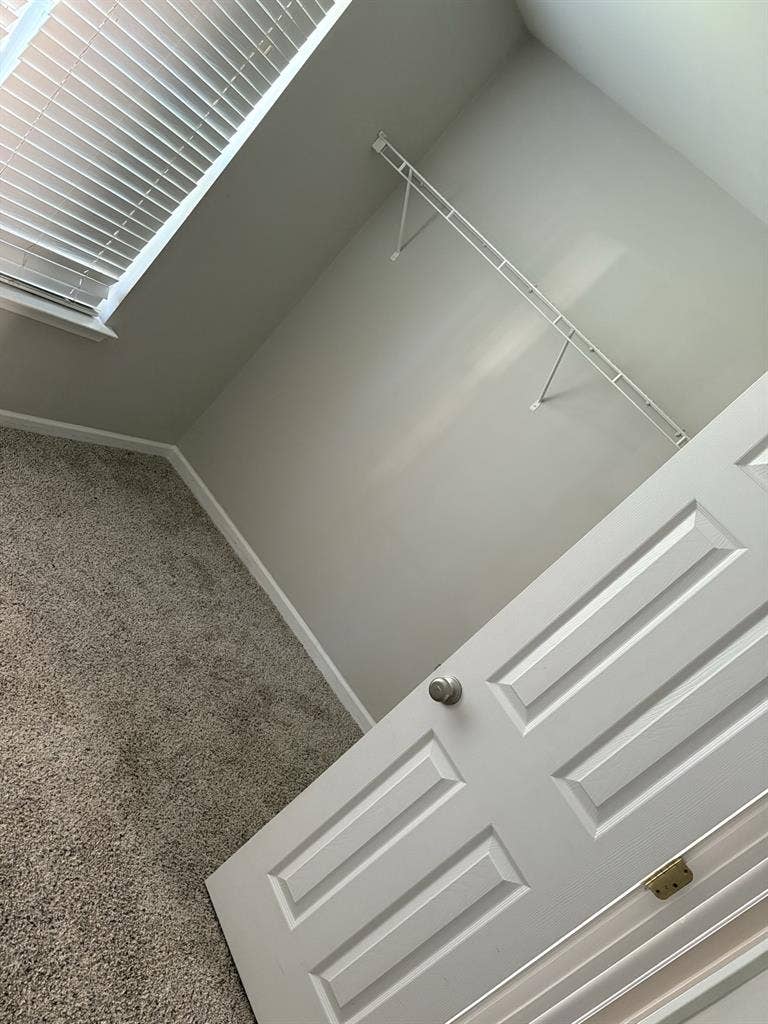 Master bedroom/Private Bathroom