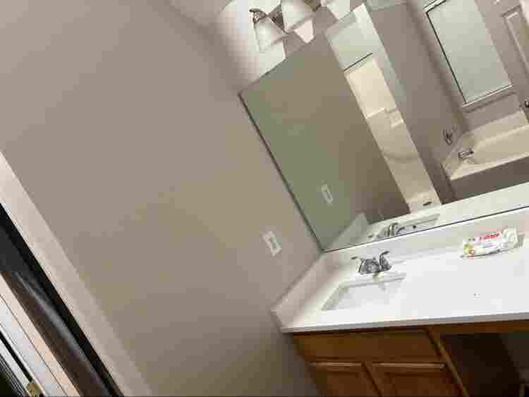 Master bedroom/Private Bathroom