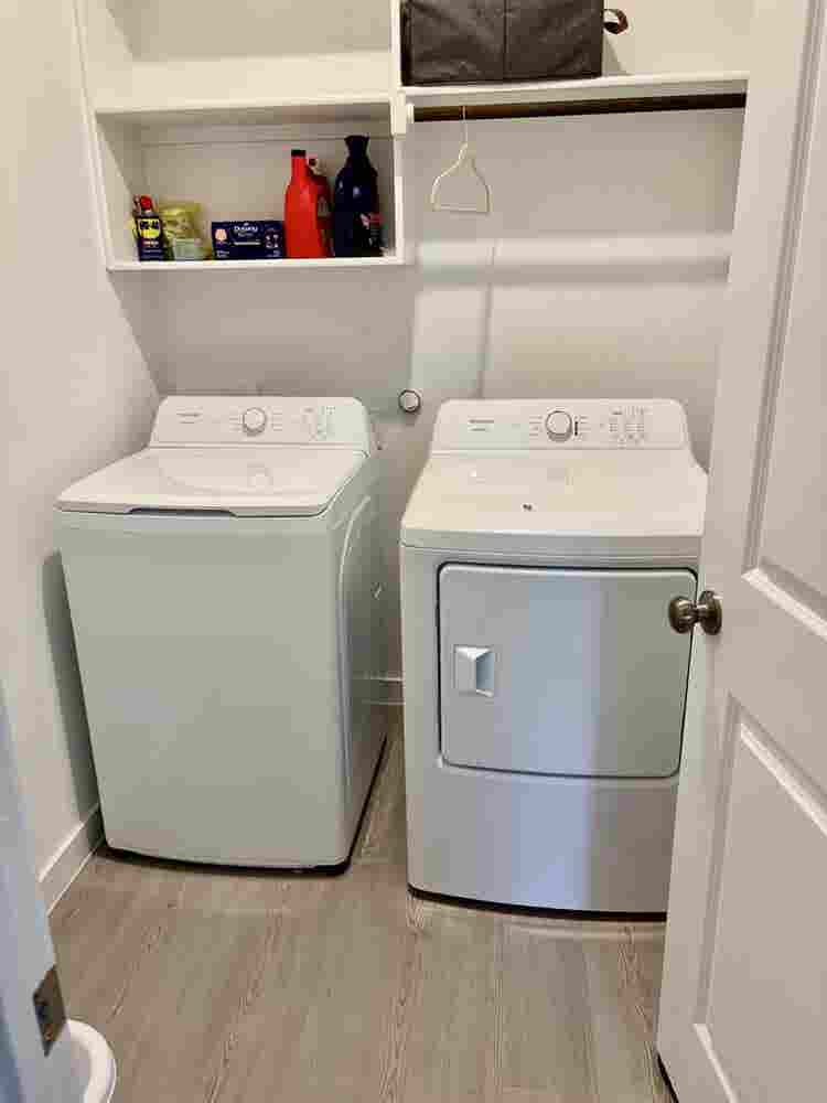 Spacious Bedroom for rent!