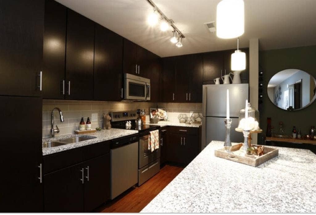 Luxury 2BR Lease Takeover
