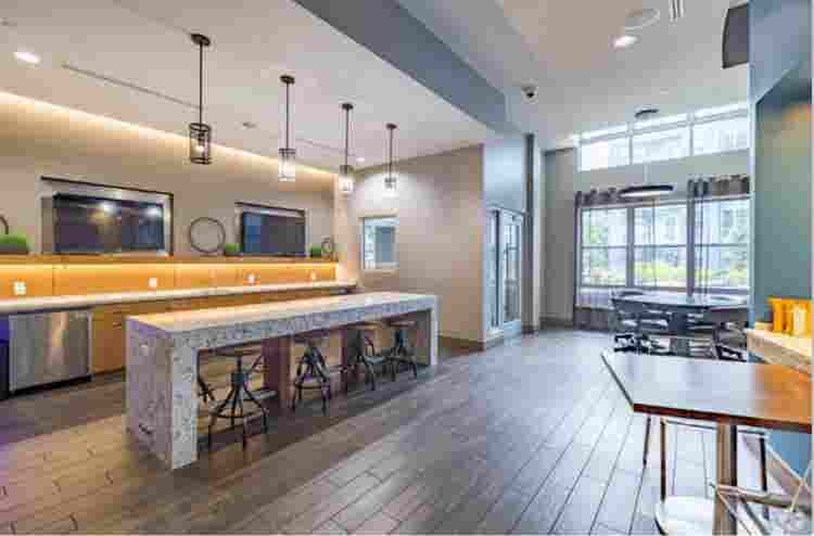 Luxury 2BR Lease Takeover