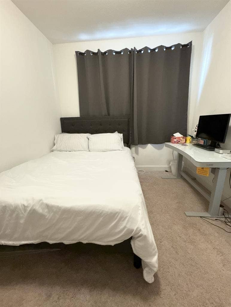 Private room with detached bathroom