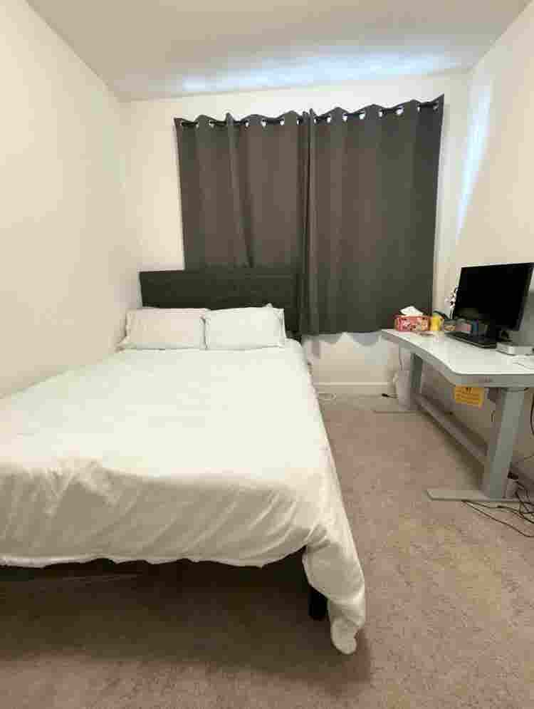 Private room with detached bathroom