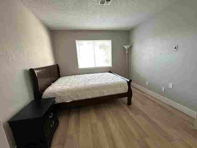 I’m providing 3 rooms for rent