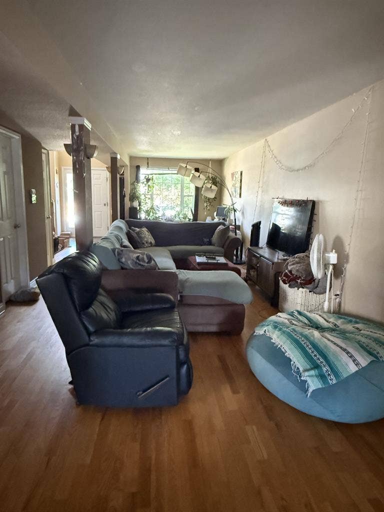 Primary suite in fantastic location