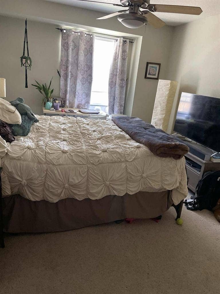 Primary suite in fantastic location
