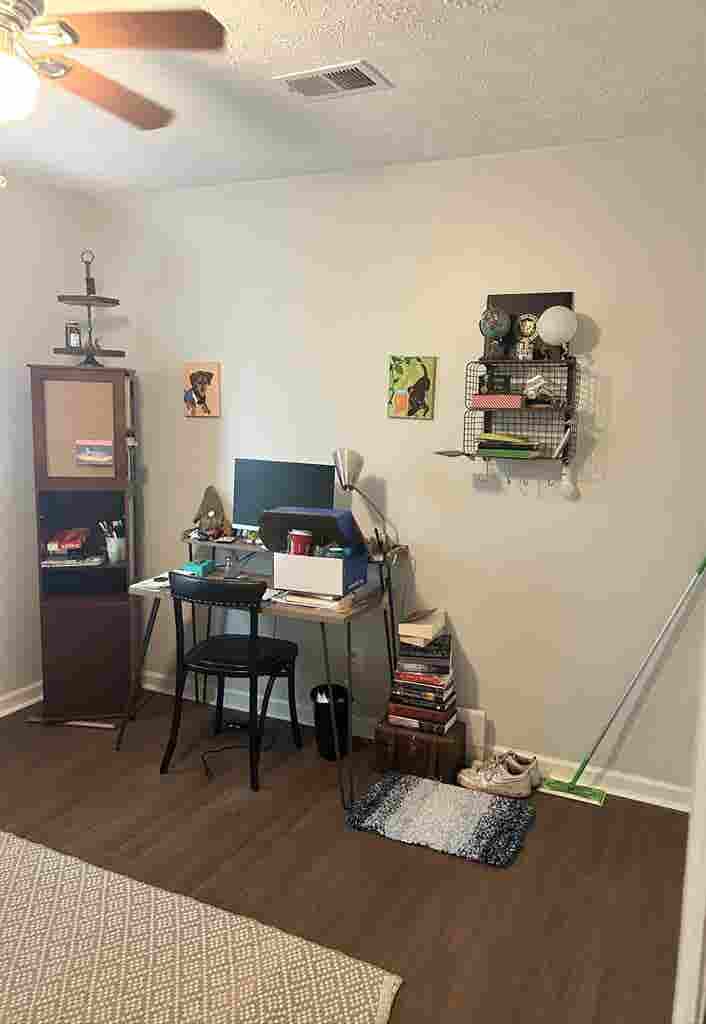 Roommate Needed, Must like dogs.