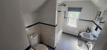 Second Floor 2BR Private Bathroom