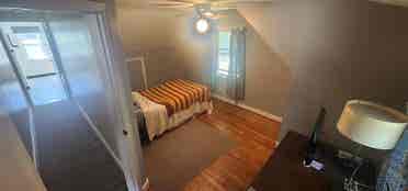 Second Floor 2BR Private Bathroom